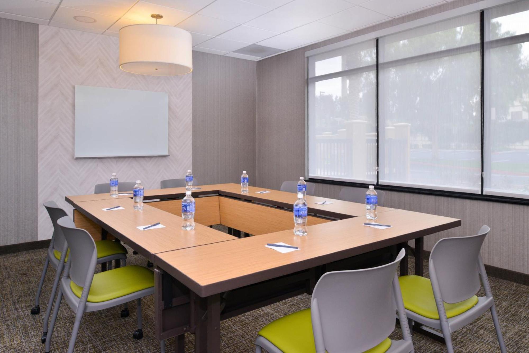 Springhill Suites By Marriott Corona Riverside Eksteriør bilde