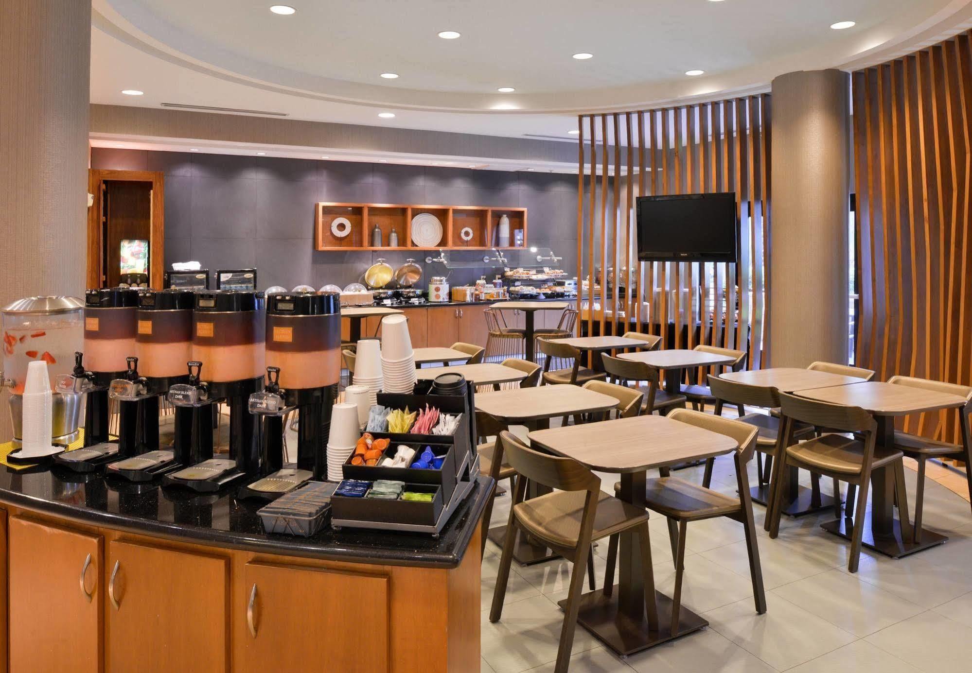 Springhill Suites By Marriott Corona Riverside Eksteriør bilde